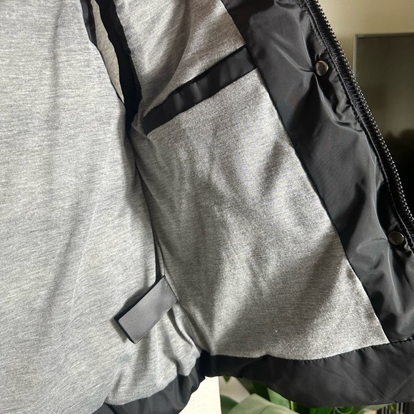 WOMENS WANTDO PUFFER VEST, WITH REMOVABLE HOOD - Picture 7 of 12